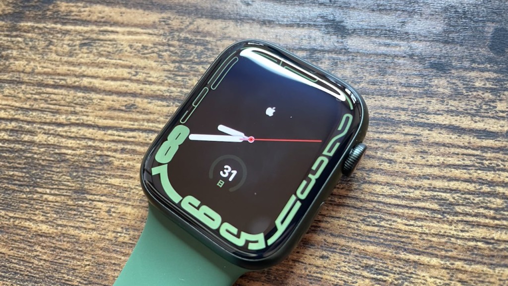 中古Apple Watchのおすすめ1つ目は、「Series 7」