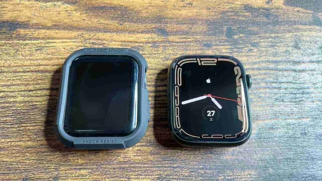 Spigen Apple Watch保護ケース