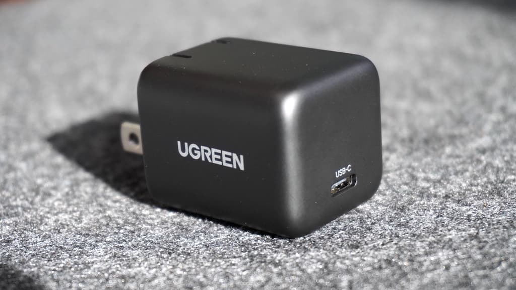 UGREEN：USB-C充電器（CD272）