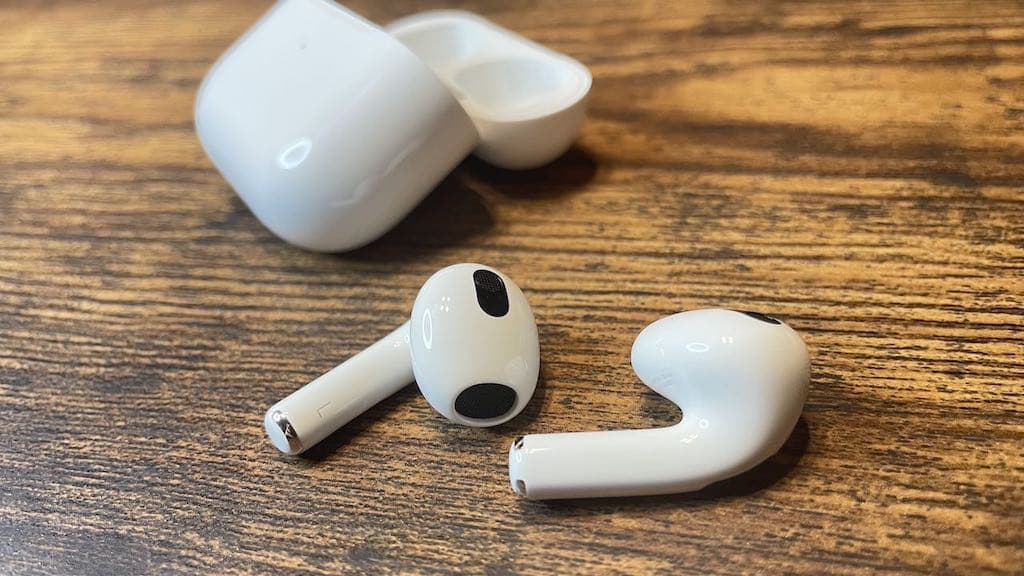 Apple：AirPods 第3世代