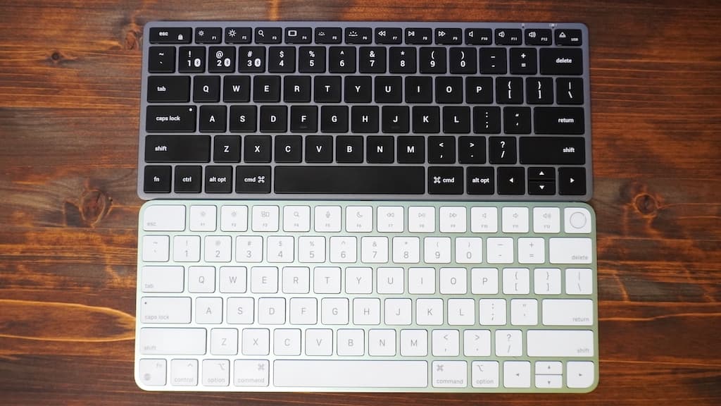 SatechiとMagic Keyboard