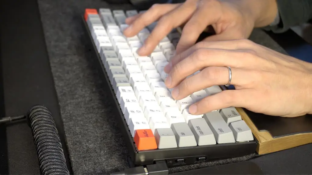 keychron-pbt-retro-keycap-