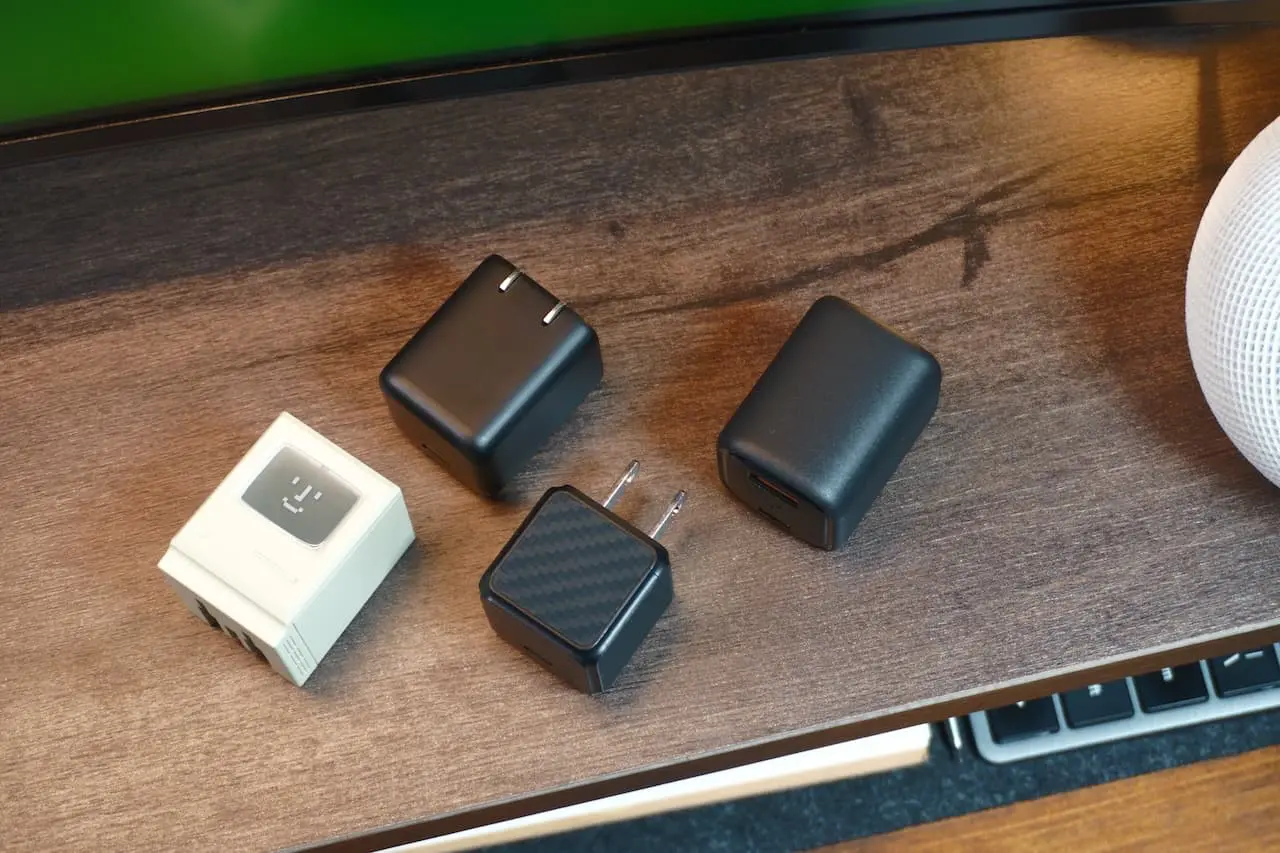 PITAKA 30W USB-C GaNチャージャー＋編み込みケーブル レビュー