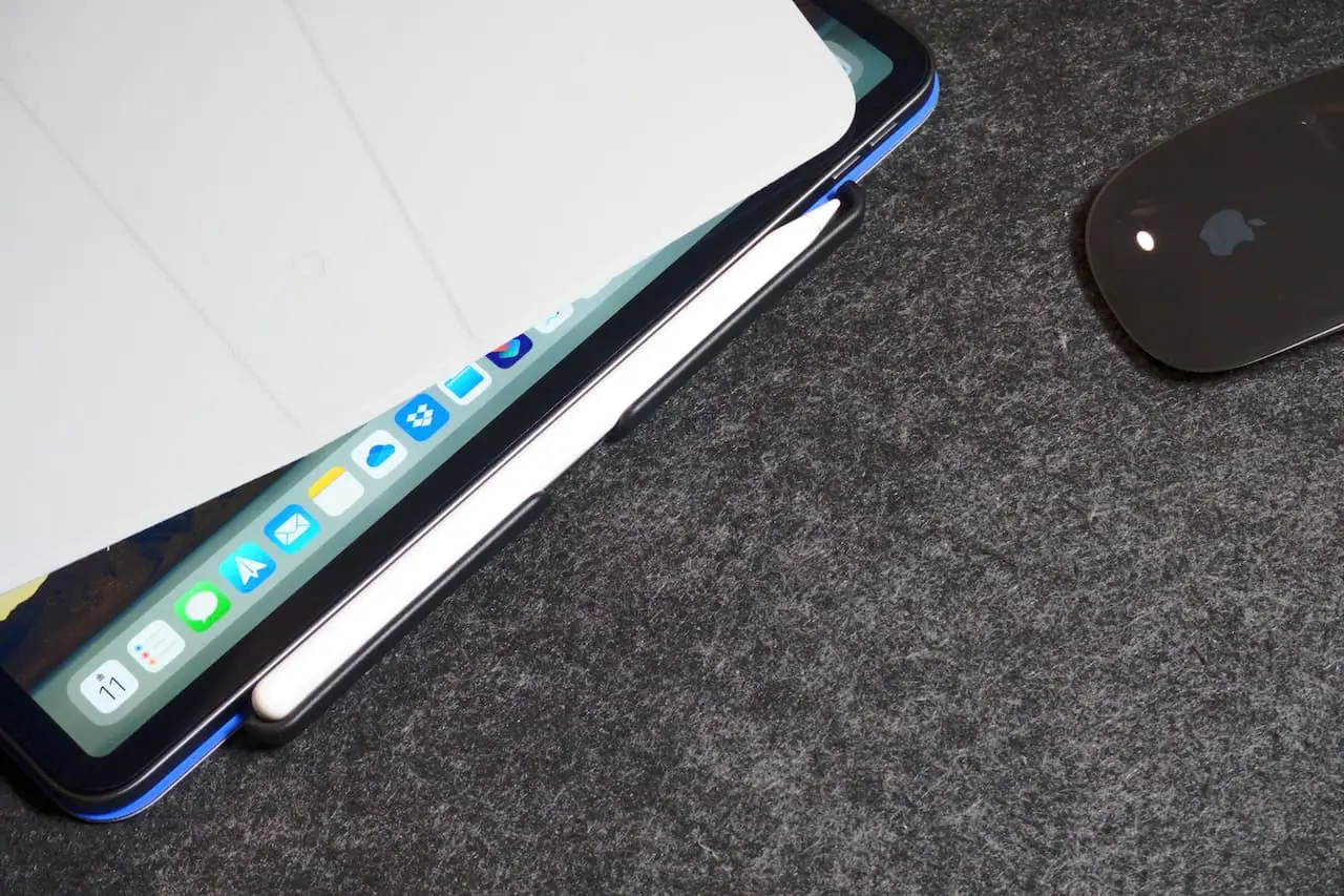 MOFTダイナミックフォリオ＋ペンスロット ブラック MOFT ダイナミックフォリオ ＋ペンスロット ジェットブラック レビュー