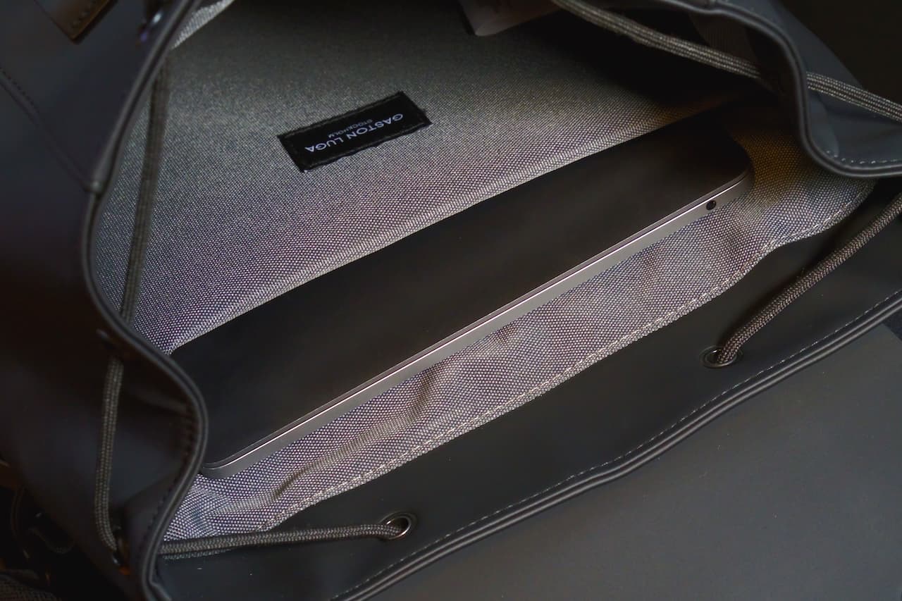 メインコンパートメント