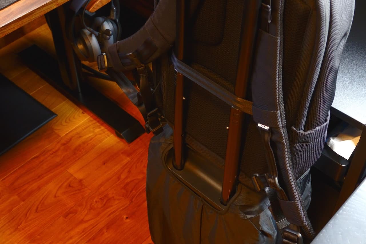 キャリーバー取り付けストラップ