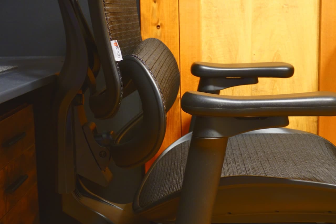 ドミノ自動適応ランバーサポート