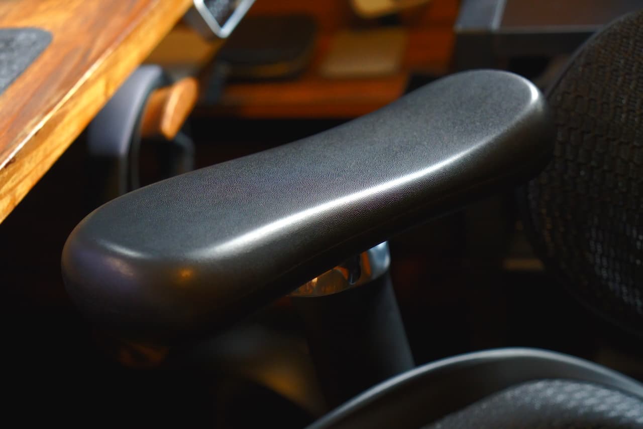 アームレストのソフトPUコーティング