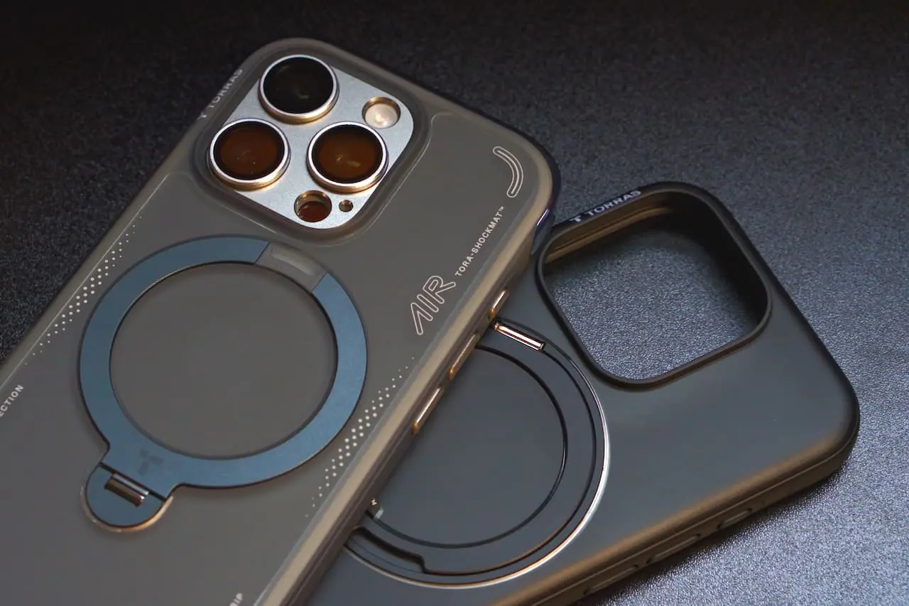 TORRAS Ostand Q3 ブラウン&O3 Fitnessクリア TORRASの本気！iPhoneケース「Ostand O3 Fitness」「Ostand Q3 Air