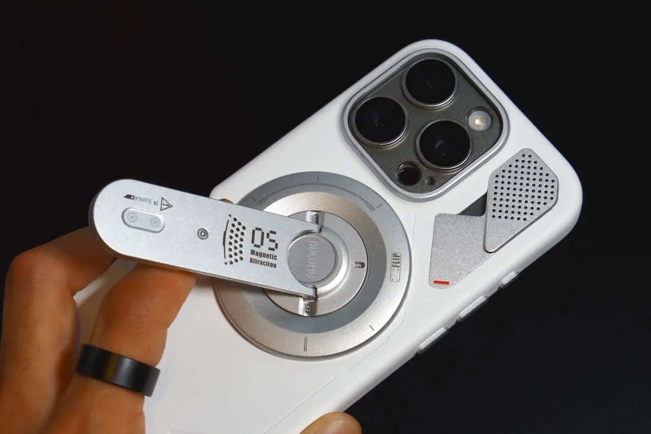 iPhoneアクセサリー Aulumu 16pro Fiber Case G05 Air Magsafe Aulumu G05 Air レビュー。AULUMUのiPhoneケースと合わせてかっこいい