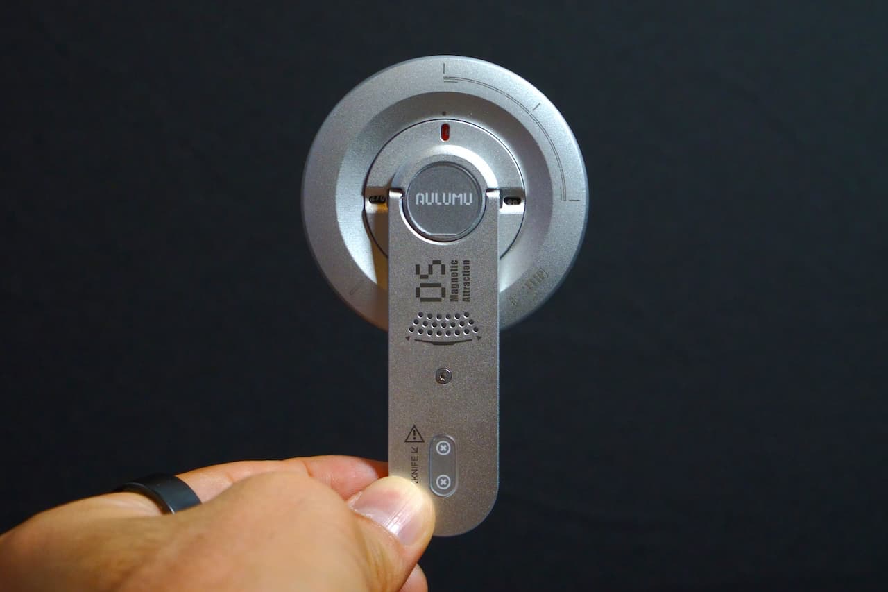 薄さと機能美が完璧に融合したデザイン