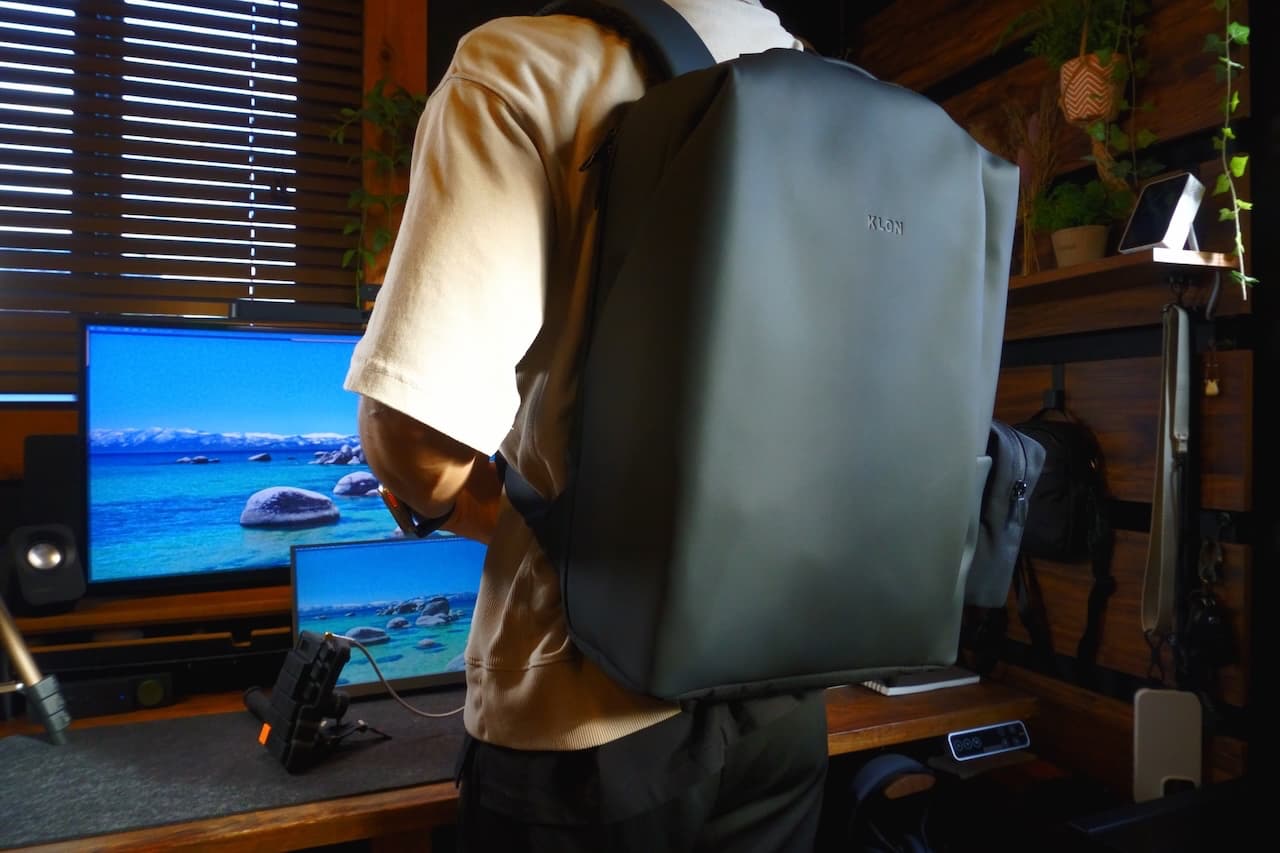 重さよサラバ。独自クッション&通気性メッシュが叶えるフィット感