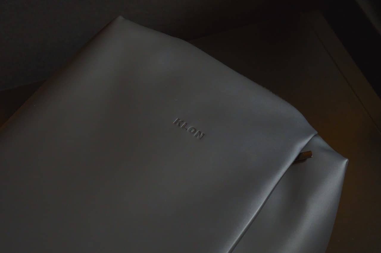 「機能を隠すデザイン」というコンセプトが生み出す洗練された外観