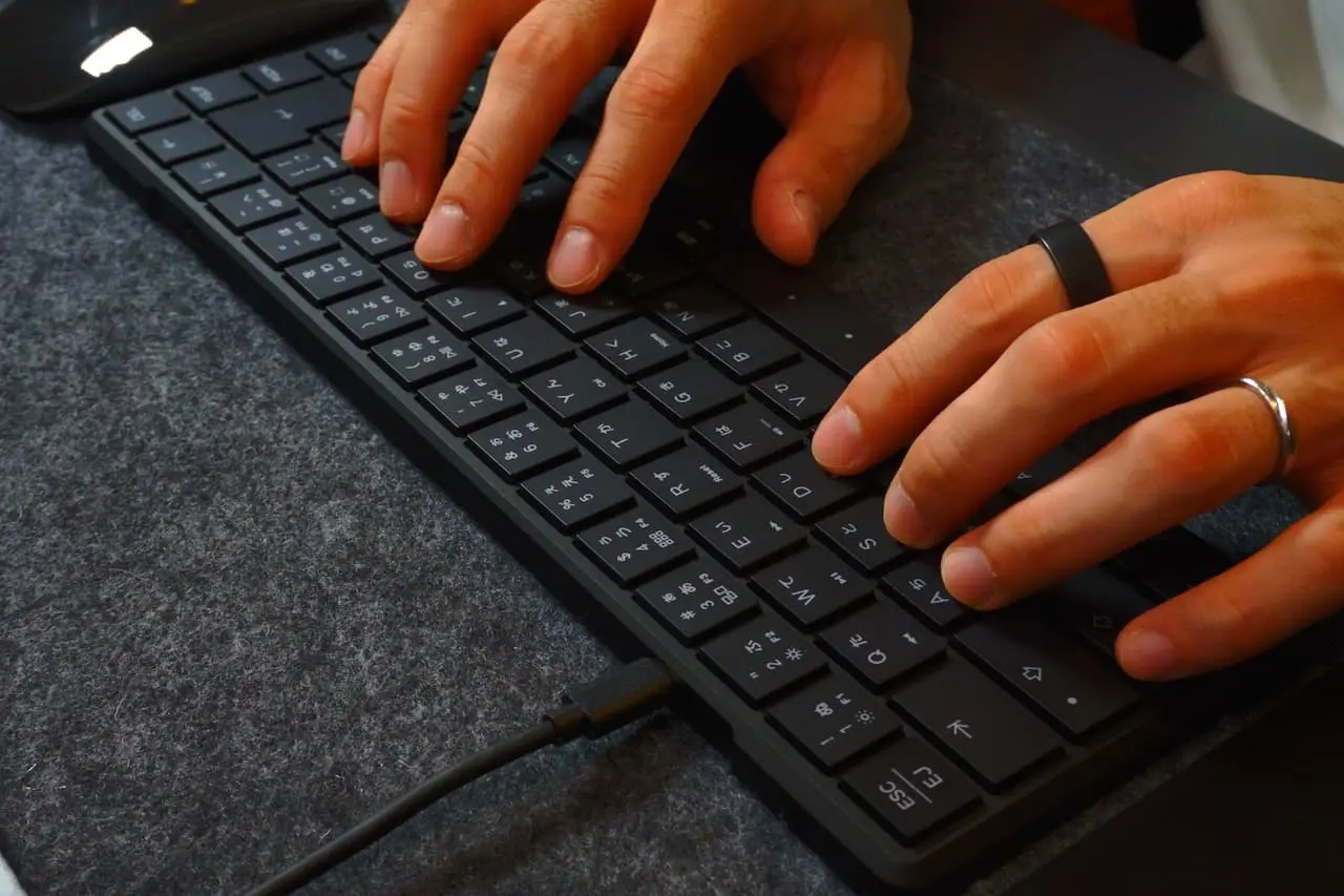 MiSTEL AIRONE PRO レビュー | CNCアルミ×Cherry MX ULPが紡ぐ至高の