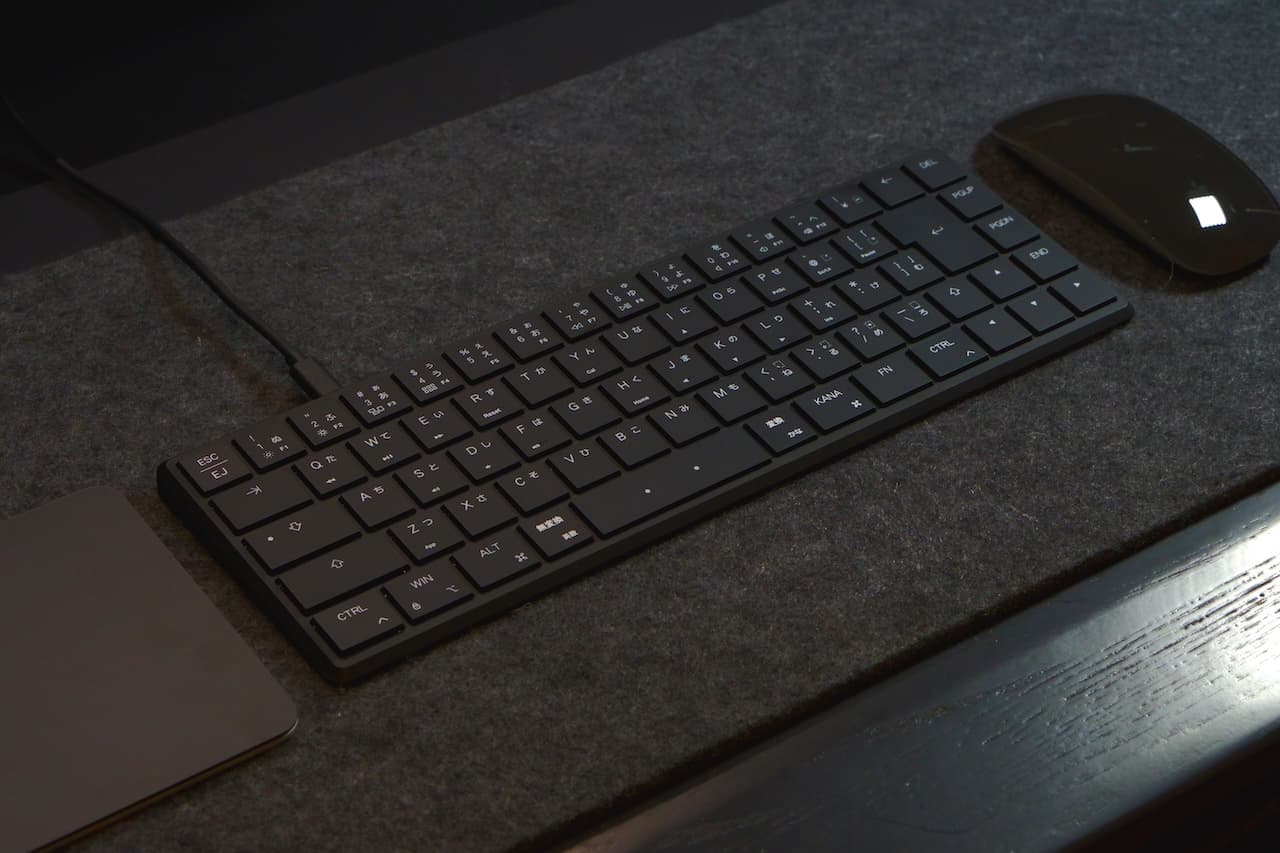 思わず撫でたくなる。圧倒的質感のフルアルミボディ