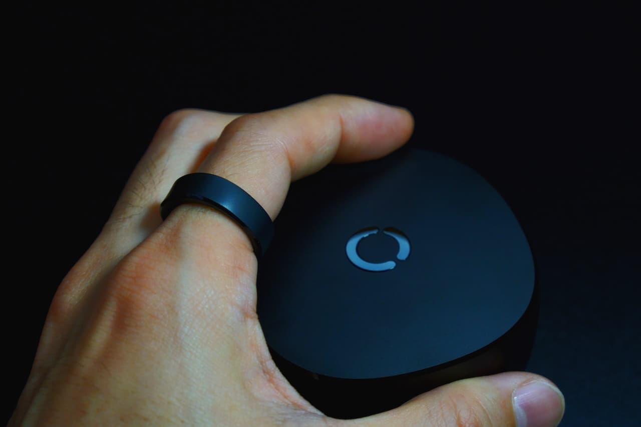 金属アレルギーが起きにくい