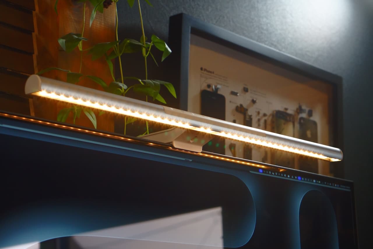 低色温度の温かみのある光