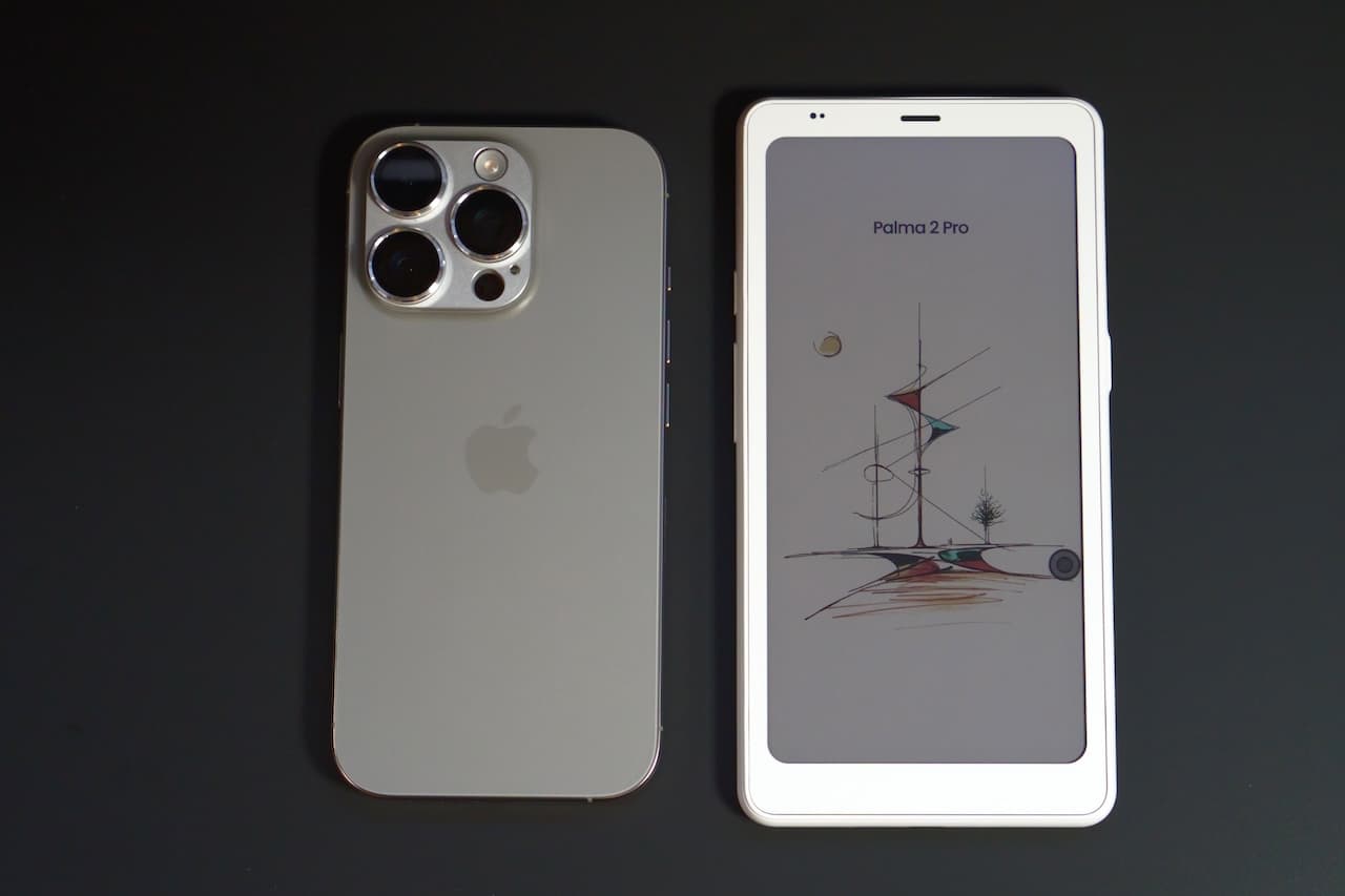 スマホ顔したE Inkデバイス